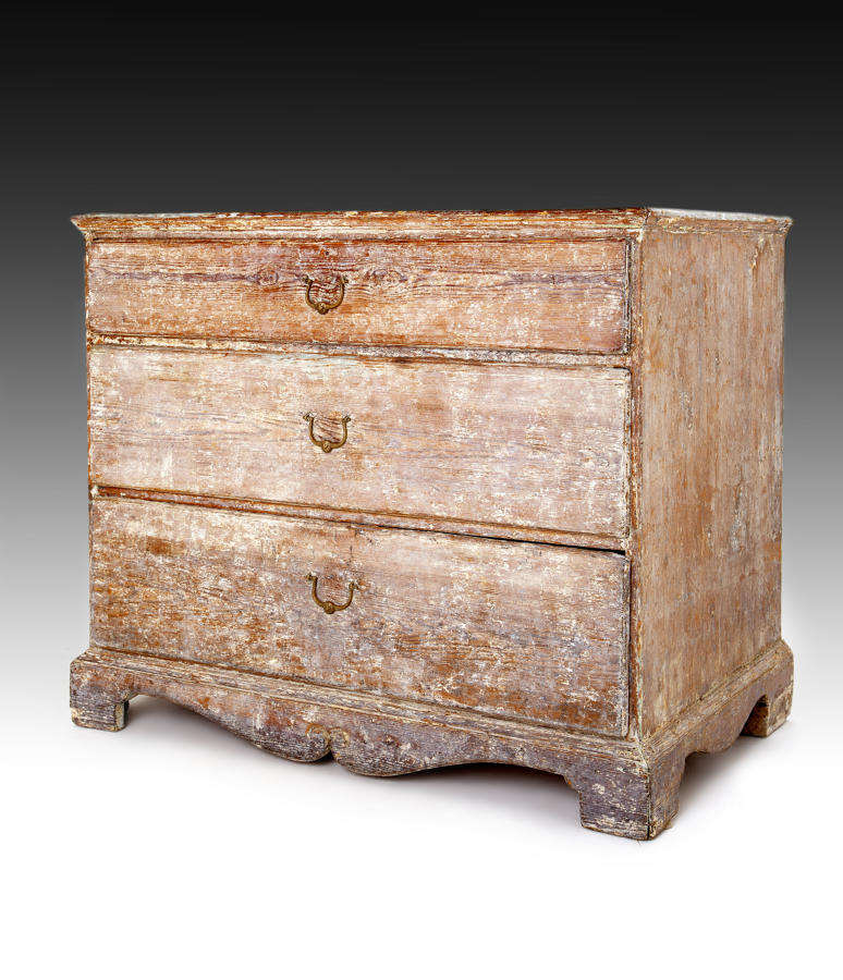 A late 18th century Swedish chest of drawers