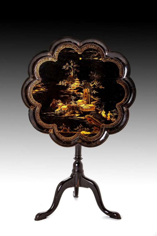 A George 111 Chinoiserie lacquer tea table